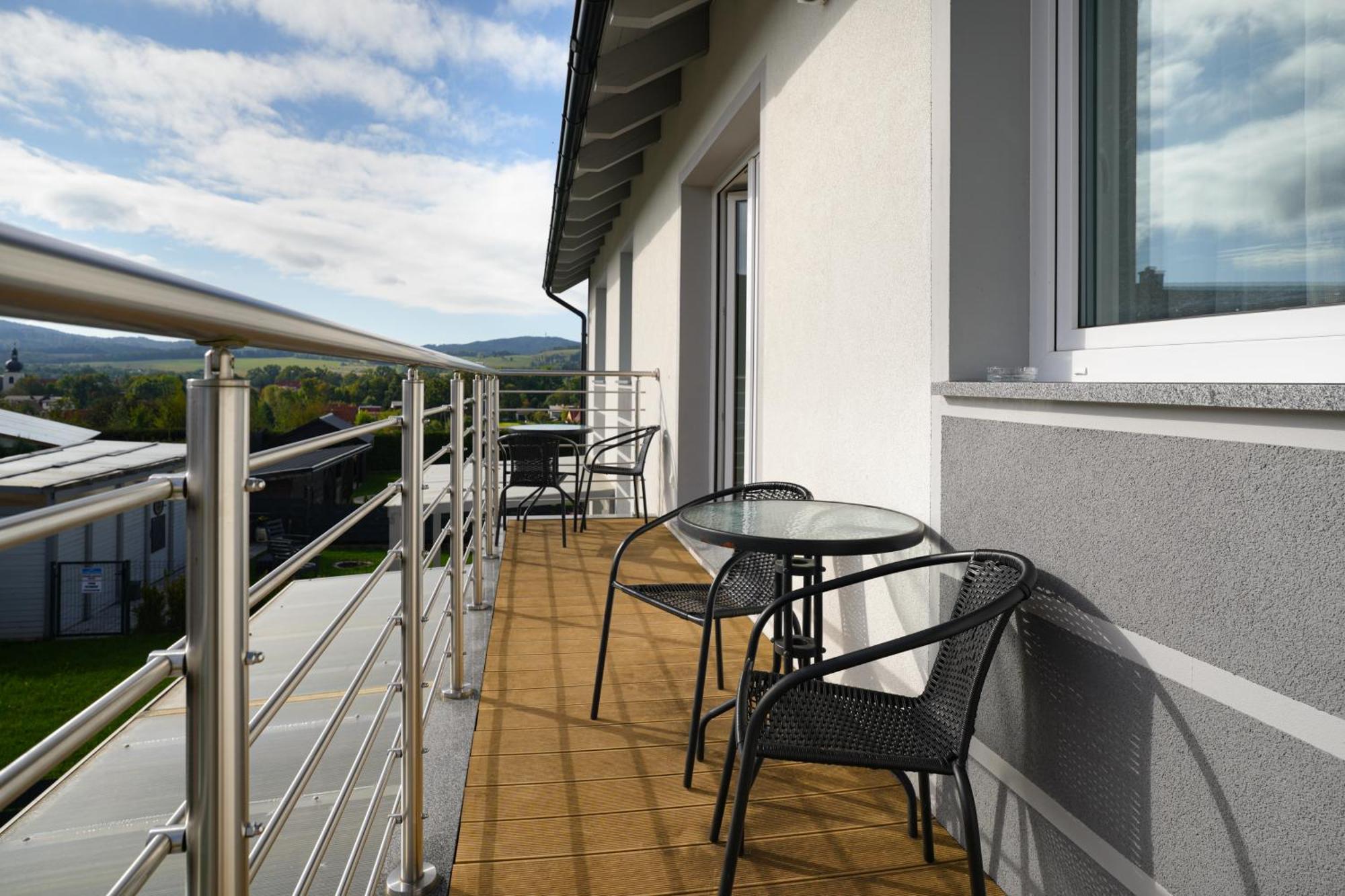 Apartamenty "La Villa" Superior II Z Dwoma Sypialniami, Balkonem, Parkingiem, Blisko Centrum Kudowa-Zdrój Exteriér fotografie
